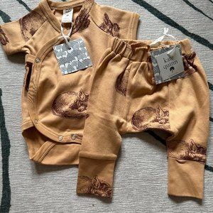 NWT 0-3 Kate Quinn Fox Set